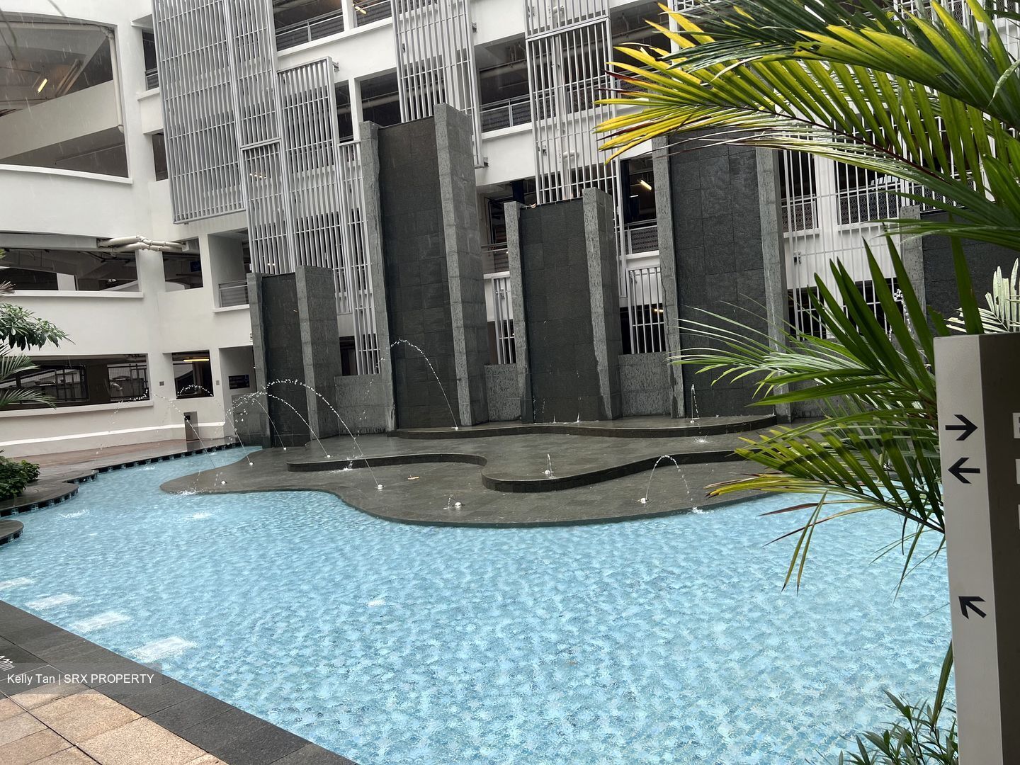 Vacanza @ East (D14), Condominium #561830701